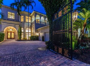 337 SE 9th Ln, Boca Raton, FL 33432