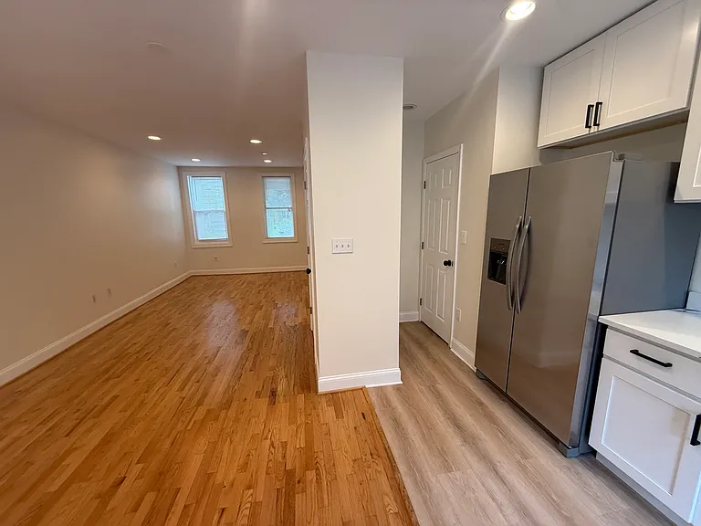 201 Willow Spring Rd — Photo 13