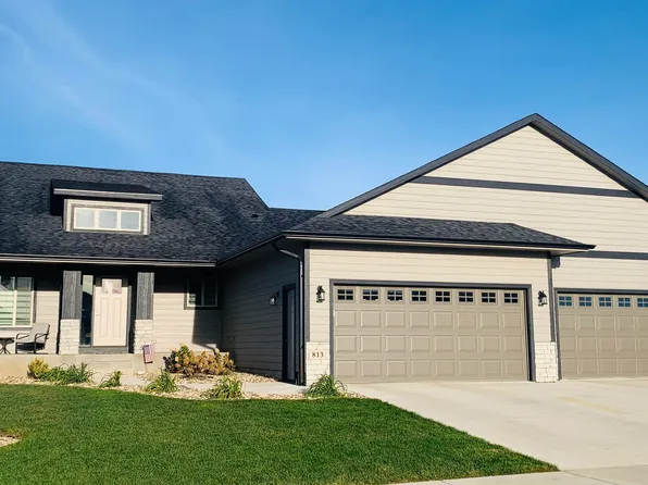 813 N Juniper St, Lennox, SD 57039