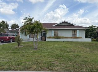 1823 SE 4th St, Cape Coral, FL 33990