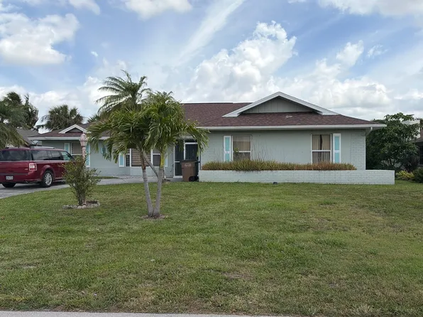 1823 SE 4th St, Cape Coral, FL 33990