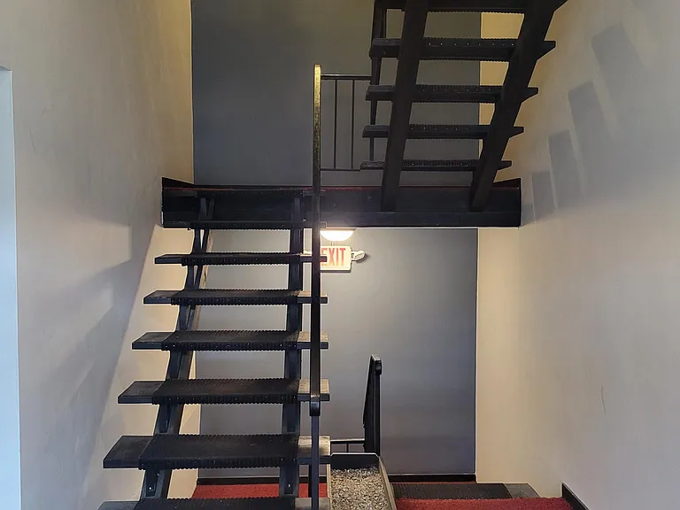 331 Amber St — Photo 22