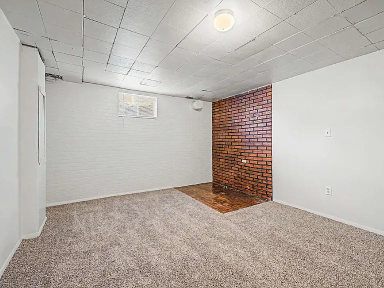 2519 Danbury Dr — Photo 24