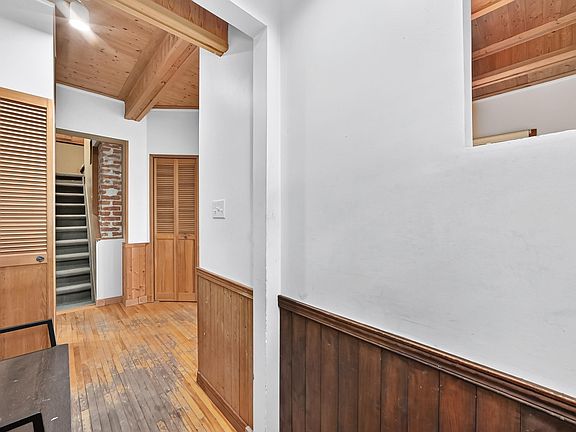 5th image of 11419 126th St NW