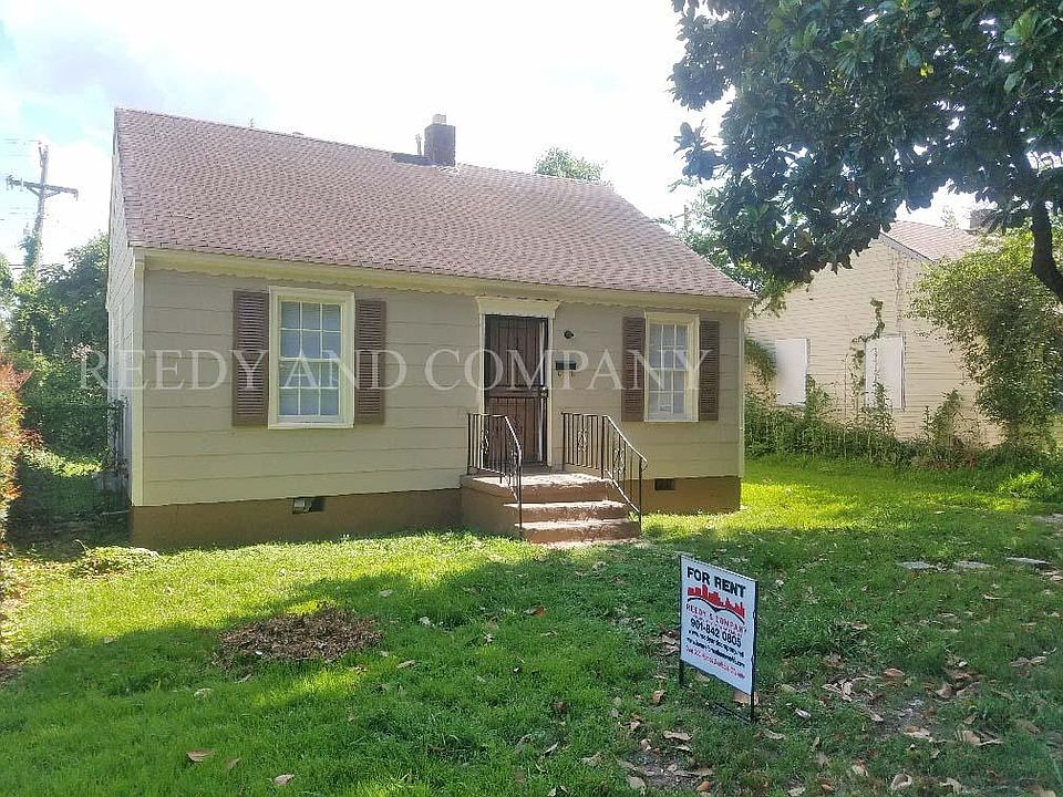1st image of 3053 Manhattan Ave