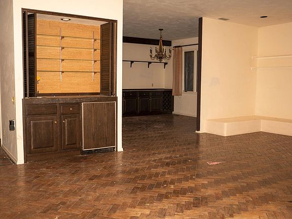5th image of 1244 Park Hill St
