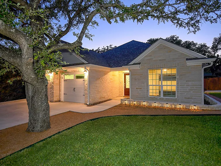 1119 Fairway Dr — Photo 1