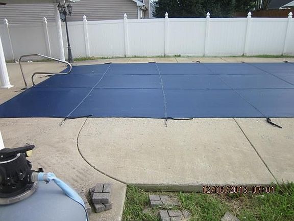 Pool (Covered)