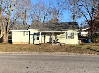 504 S Albany Ave, Bolivar, MO 65613