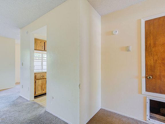 3rd image of 421 Banana Cay Dr APT F