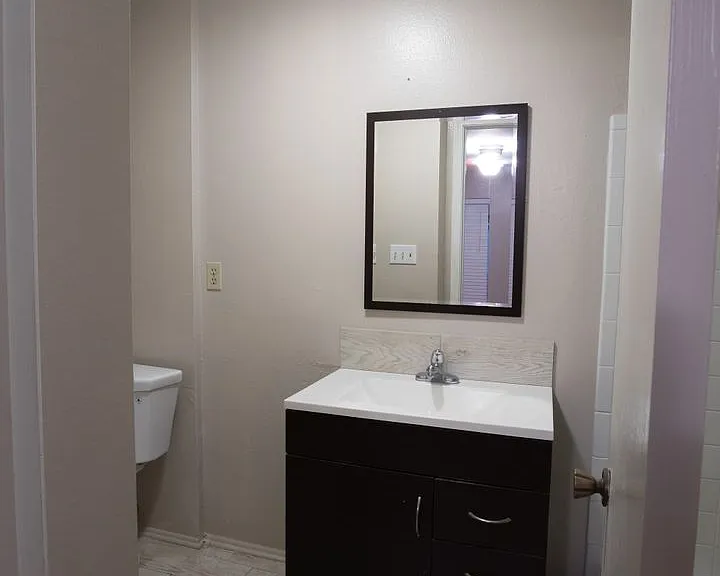 322 Steele Blvd — Photo 9