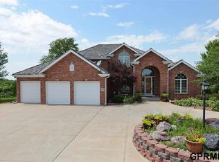 12810 Rainwood Rd, Omaha, NE 68142