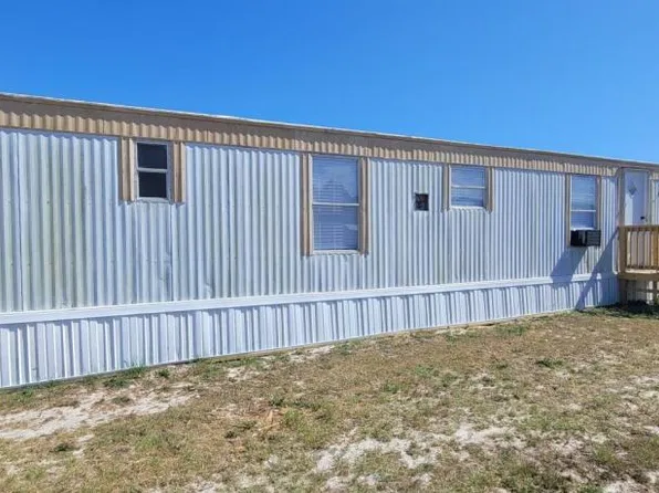 145 Fishing Creek Ln, Hubert, NC 28539