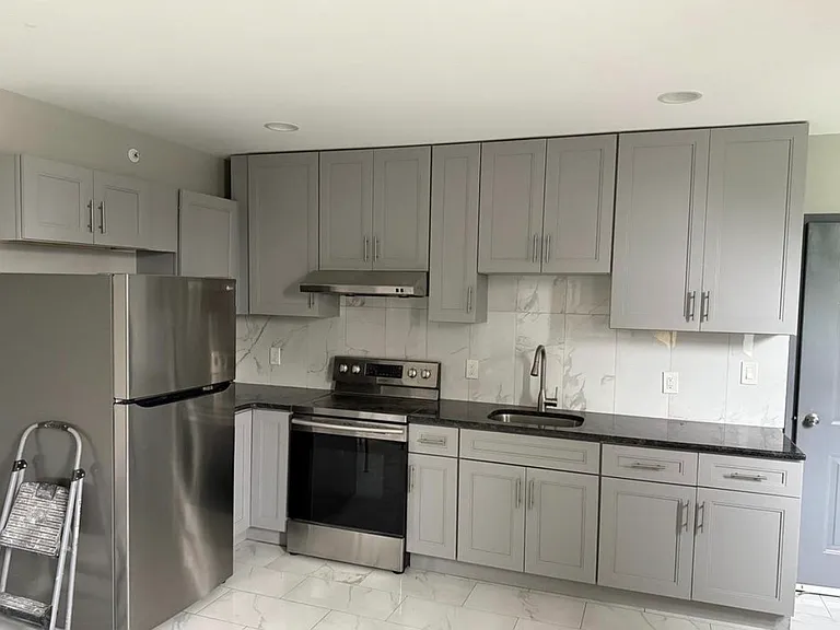 2108 Ridge Ave #C — Photo 2