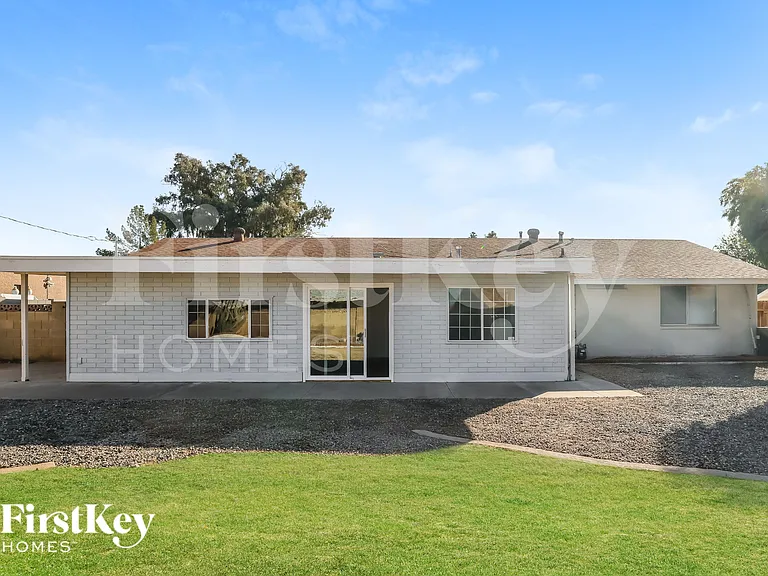 7646 N 37th Ave — Photo 18