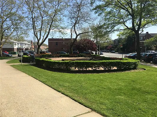 Sold by Korr Realty | media 17