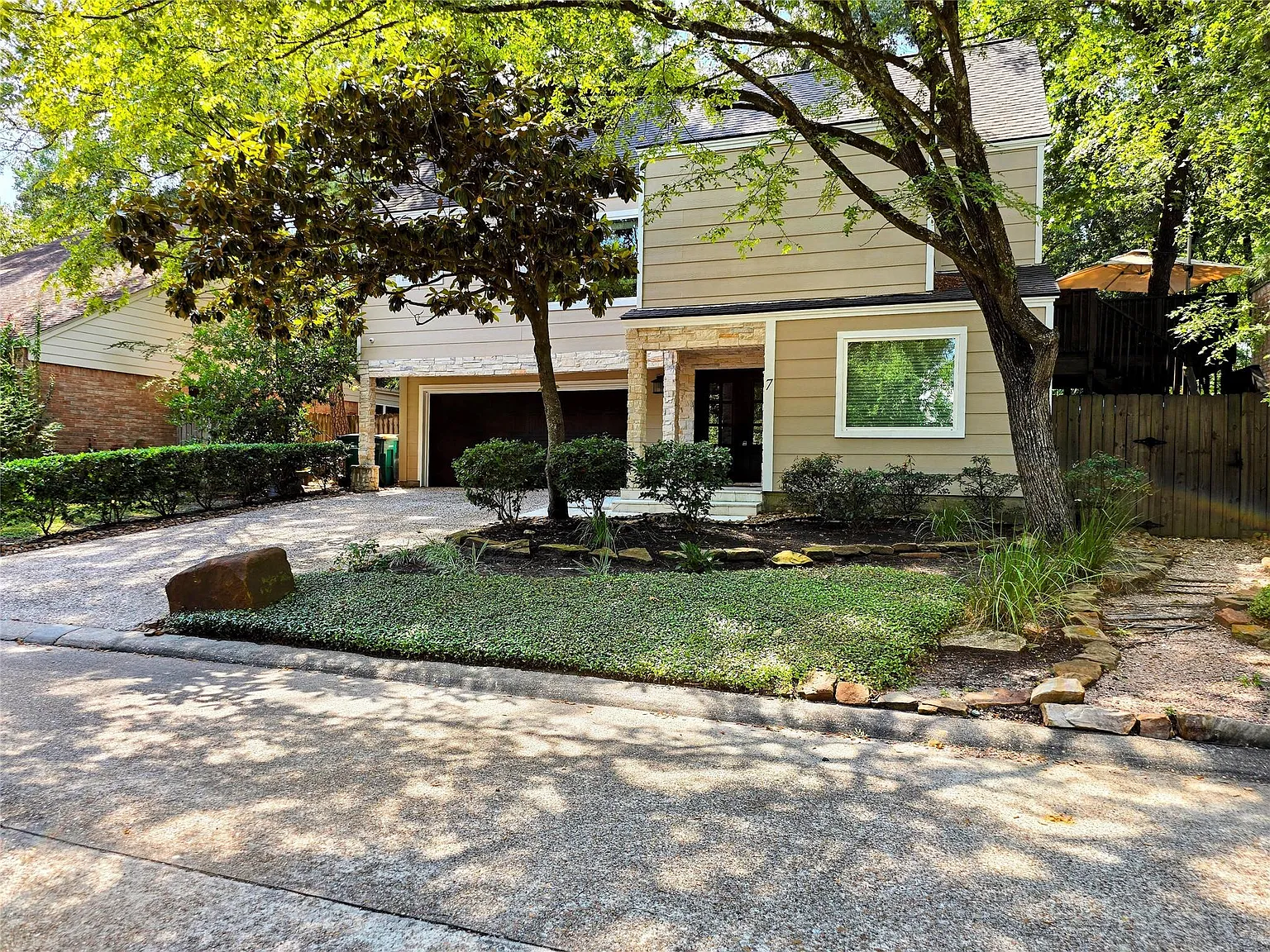 3 bed, 2.5 bath, 1830 sqft, $4,650 — Photo 2