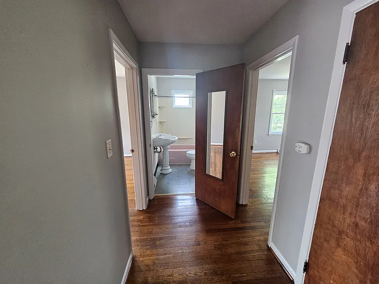 108 Divins Ct — Photo 9