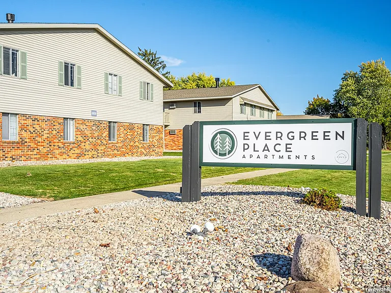 EVERGREEN PLACE — Photo 11