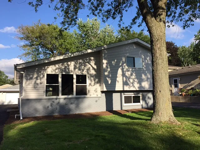 326 N Grace St photo 1