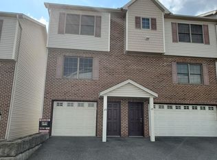 23 Ocean View Dr, Morgantown, WV 26505