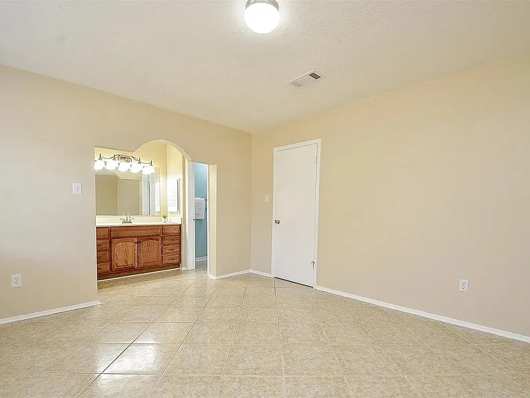 10119 Leawood Blvd — Photo 18