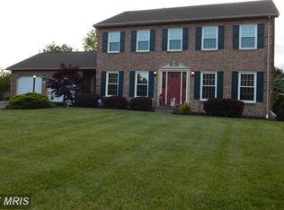 3321 Saint Andrews Dr, Chambersburg, PA