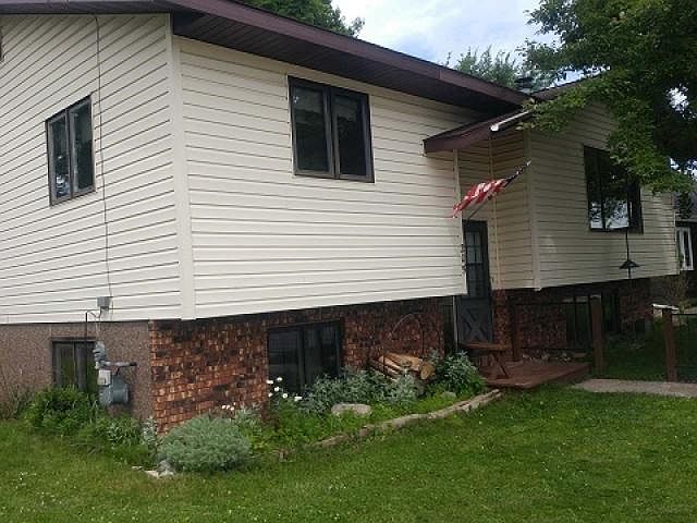 1st image of 205 W Division St