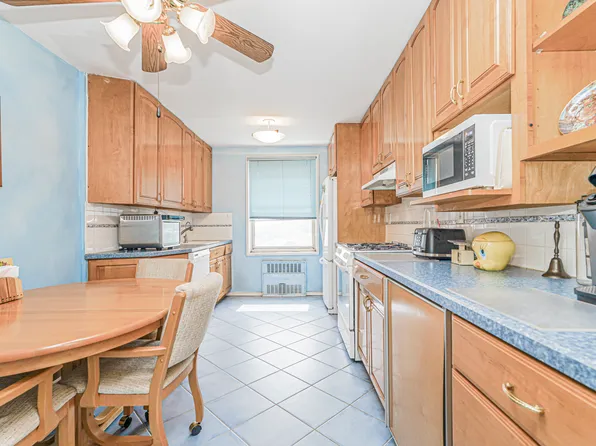 50 Fort Place image 10 of 40