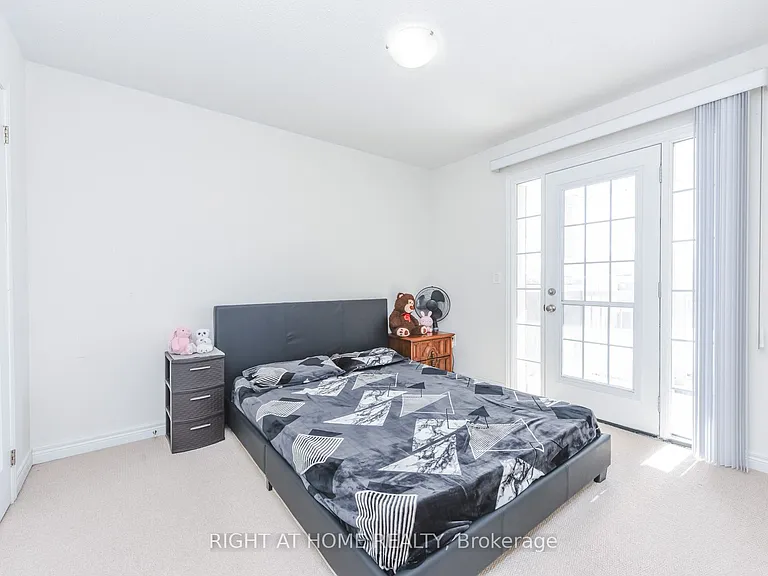 36 Spokanne St — Photo 32