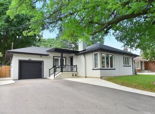 2110 Munden Rd, Mississauga, ON L5A2R2