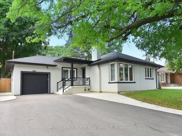 2110 Munden Rd, Mississauga, ON L5A 2R2