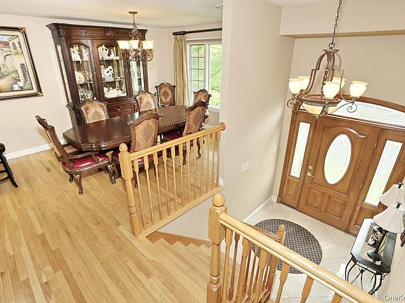 5th image of 8 Medford Place