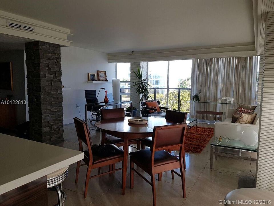 1st image of 602 NE 36th St #218