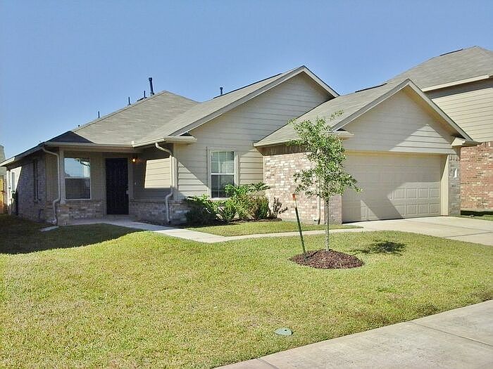 1st image of 23 Leisure Shore Ct