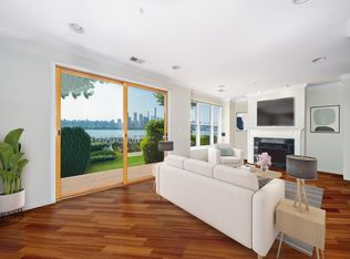 46 Lydia Dr, West New York, NJ 07093