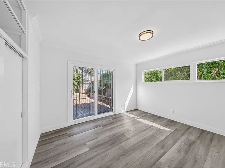 637 W Fernfield Dr — Photo 6
