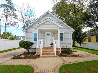 264 Sherman Street, Westbury, NY, 11590