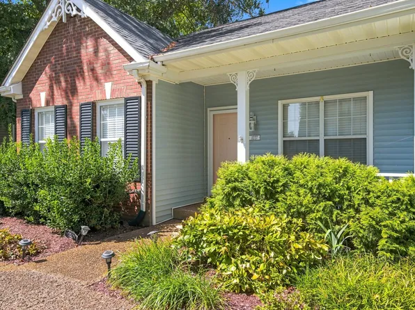 1227 Carriage Park Dr, Franklin, TN 37064