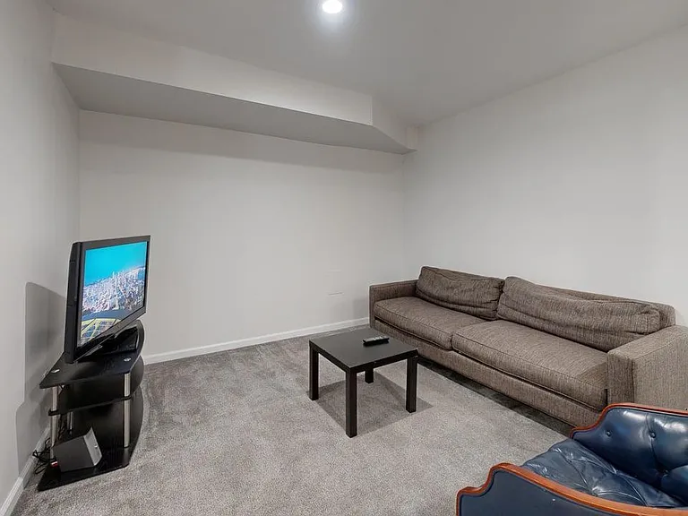 520 Jefferson St NW — Photo 53