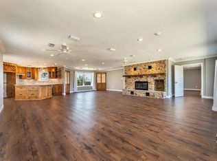 6200 N Interstate Highway 45 Service Rd, Ennis, TX 75119