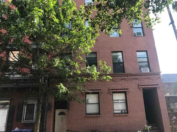 607 1st St #2, Hoboken, NJ 07030