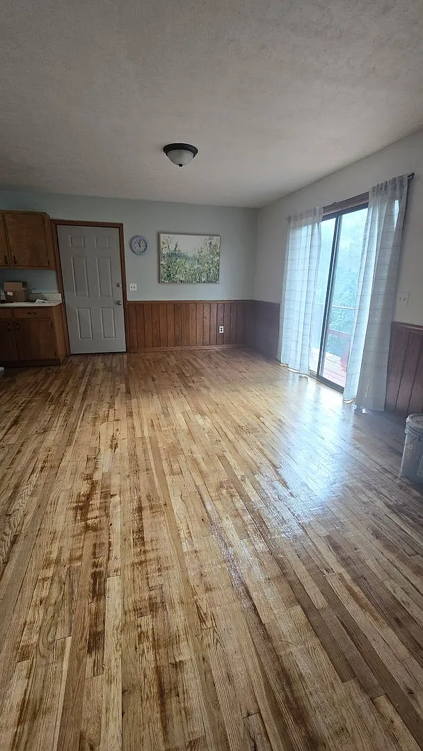 2/1 Home for rent — Photo 3