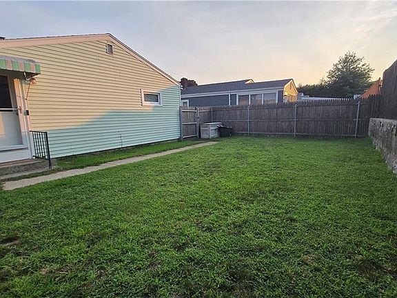 3rd image of 31 Funston Ave