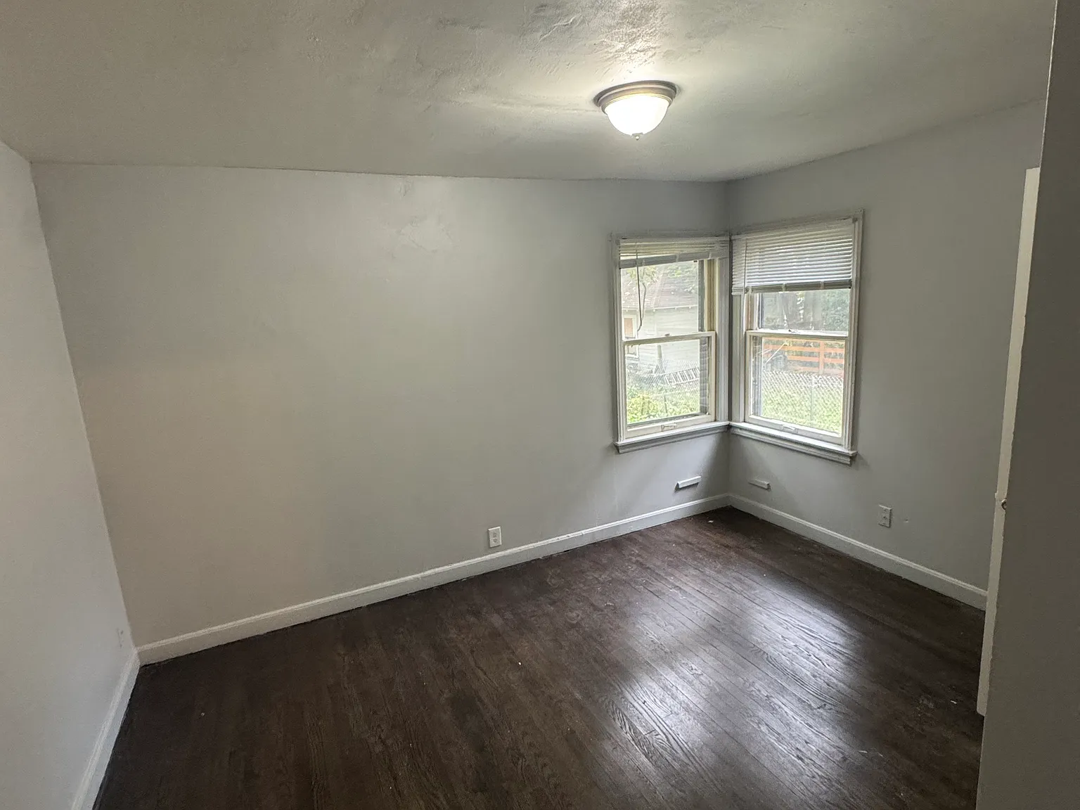 3 bed, 1230 sqft, $1,200 — Photo 4