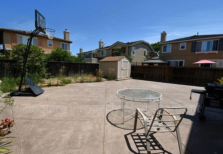 371 Huerta St — Photo 29