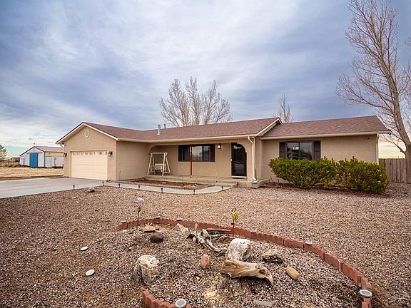 2nd image of 496 E Earl Dr