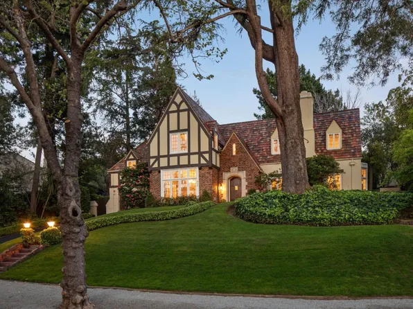 460 Edgewood Rd, San Mateo, CA 94402