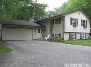 19210 Waterford Pl, Shorewood, MN 55331