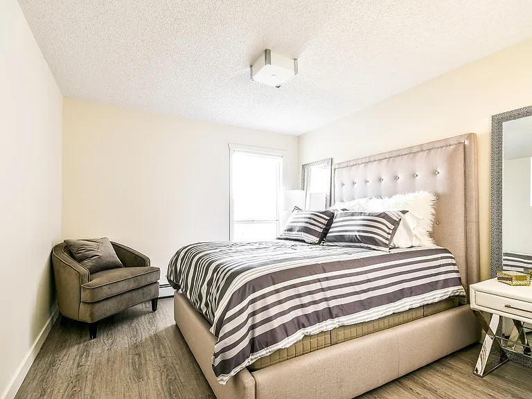 41 Munroe Pl — Photo 7